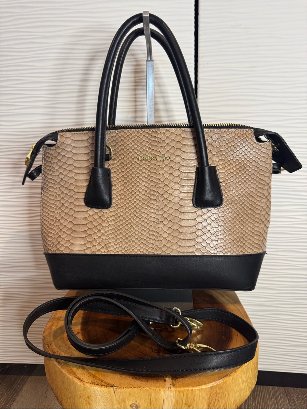 London Fog Black Cream Faux Snake Skin Dual Handle Satchel Handbag Purse